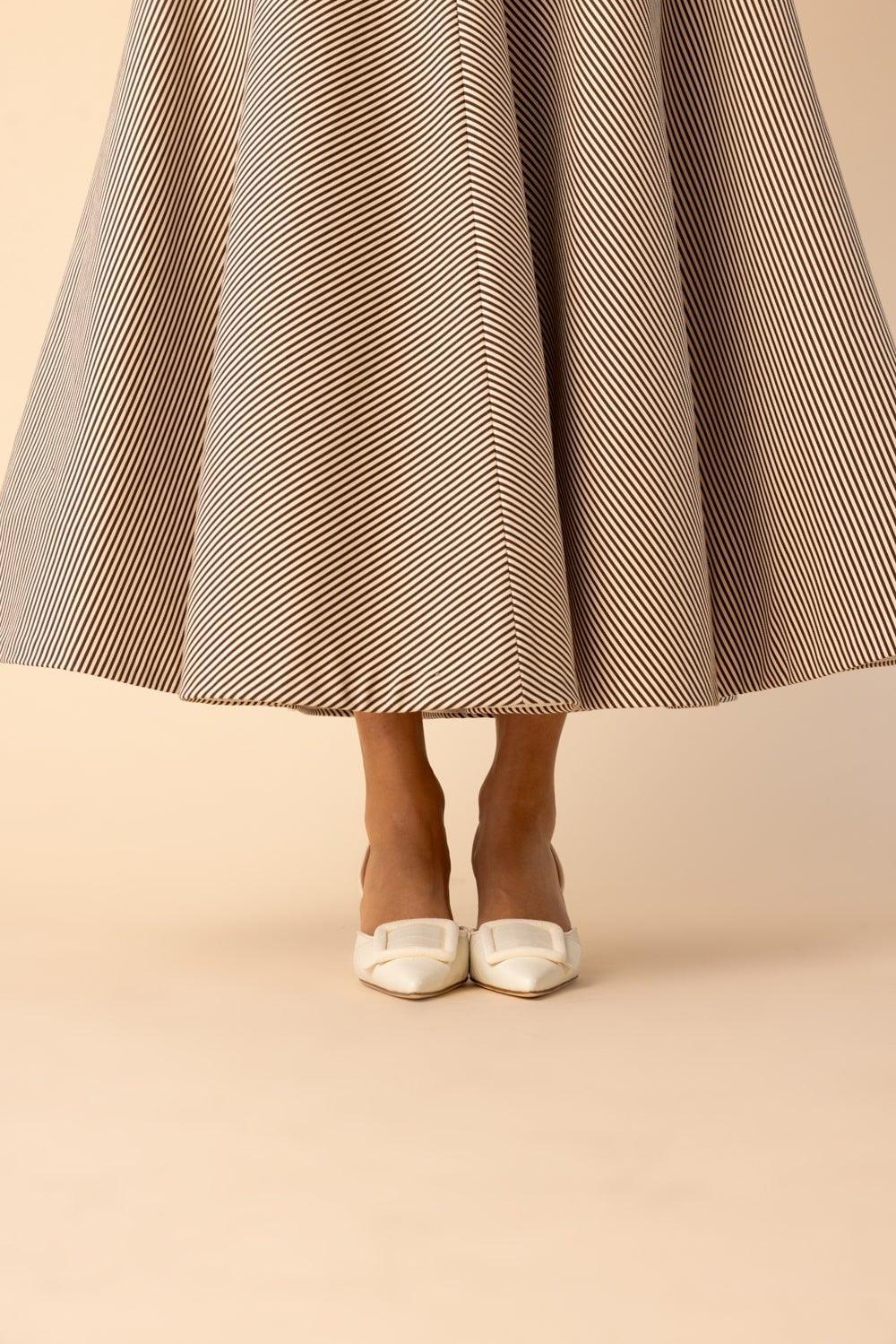Open-toed high heels - light cream