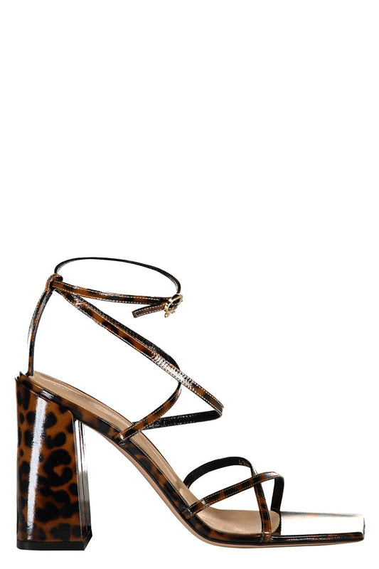 sandal in leopard print